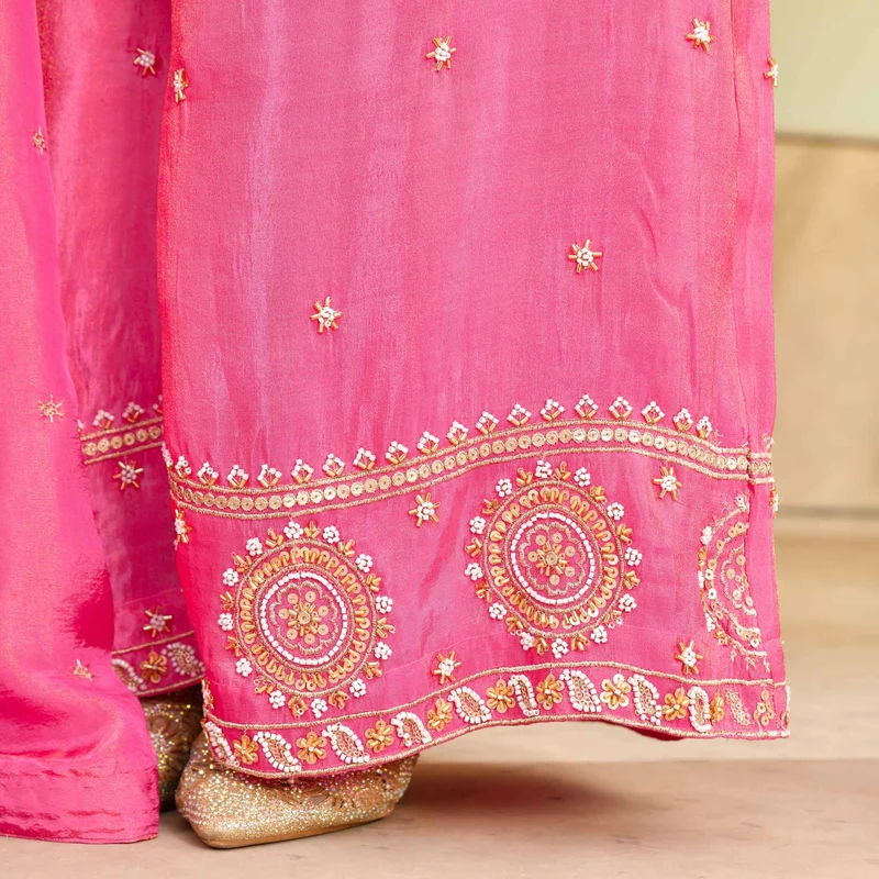 Pink-Suit-Ananya-SCL_2201