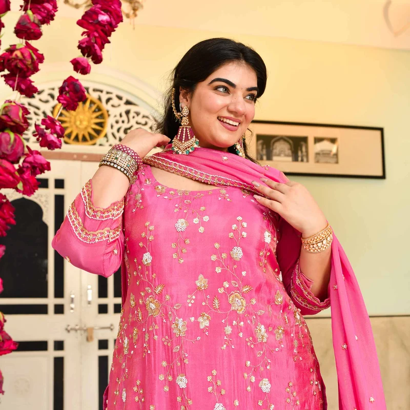 Pink-Suit-Ananya-SCL_2204